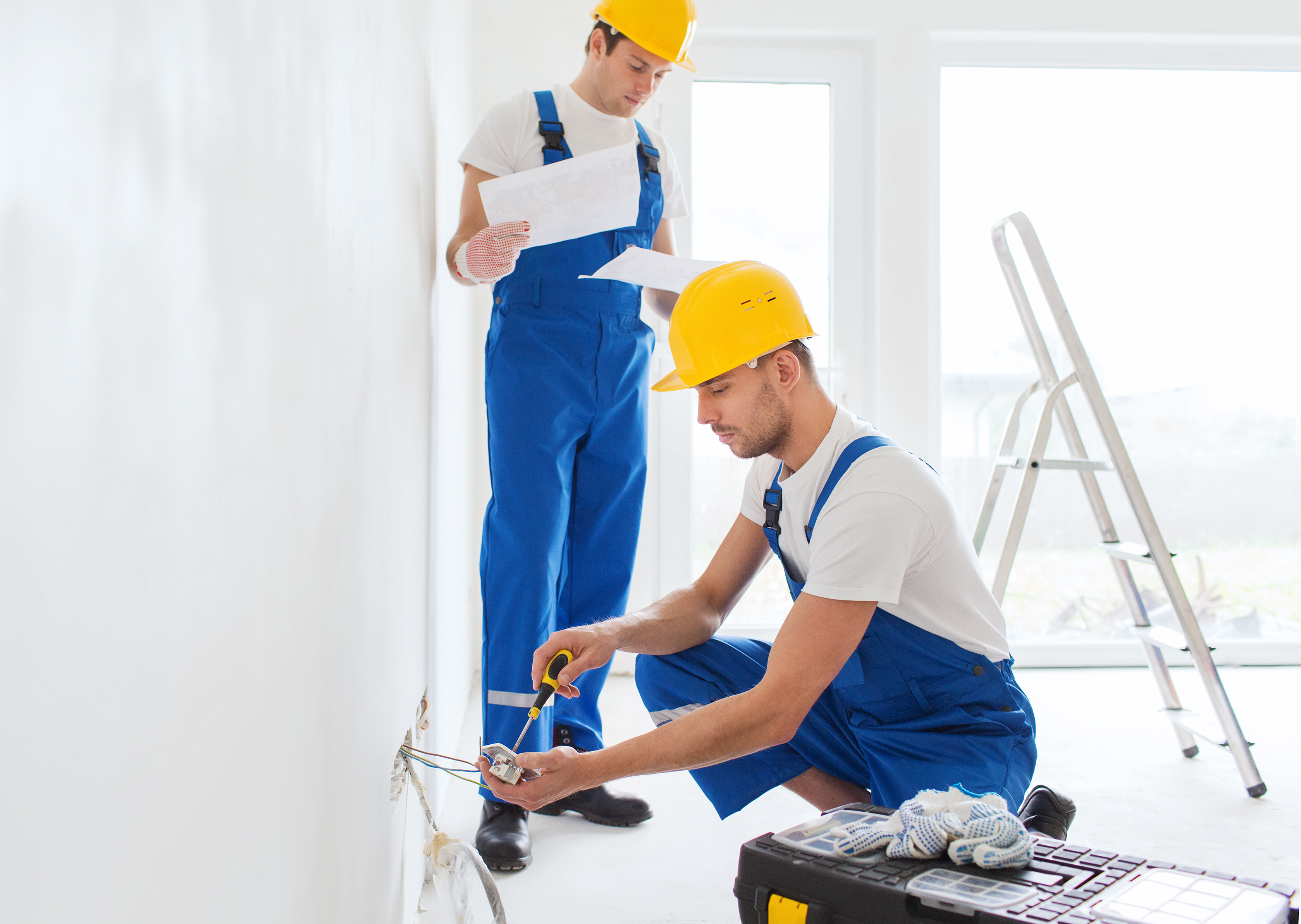 Setting Up An Electrical Repair Business At Home | InvoiceBerry Blog